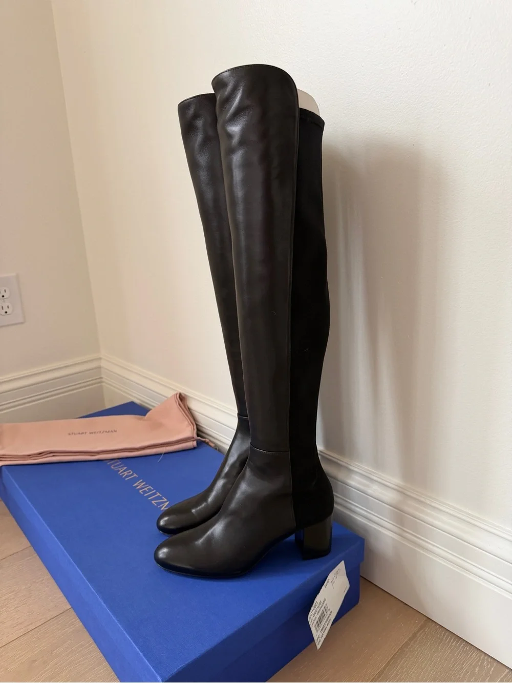 Stuart Weitzman stuart weitzman